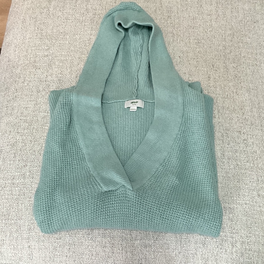 Aerie Seafoam V-Neck Sweater